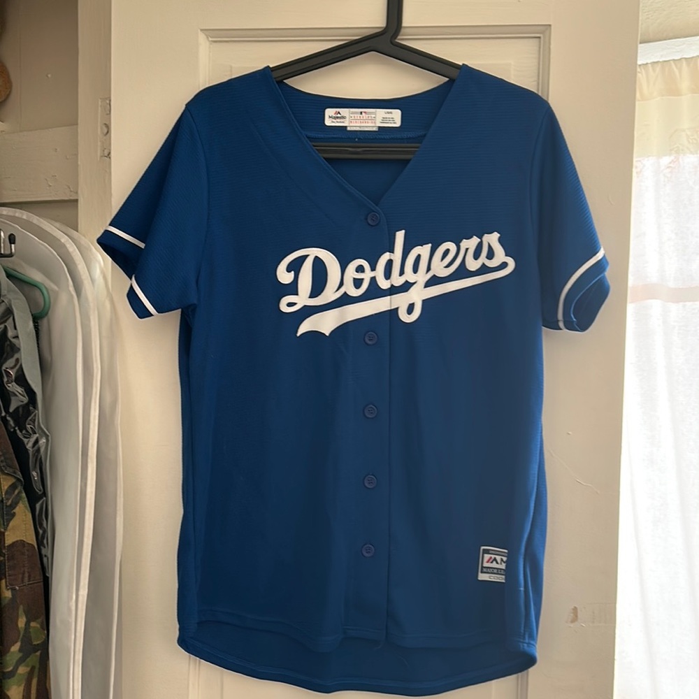 Dodgers jersey large 🩷